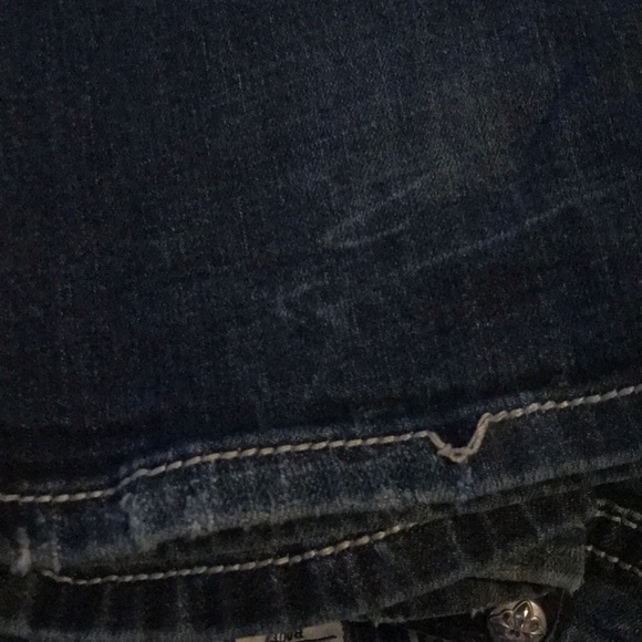 Lightly distressed boot cut Miss Me jeans - Picture 3 of 3